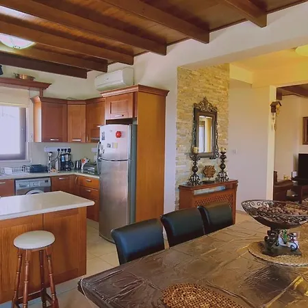 Villa Mountain Bliss Moniatis